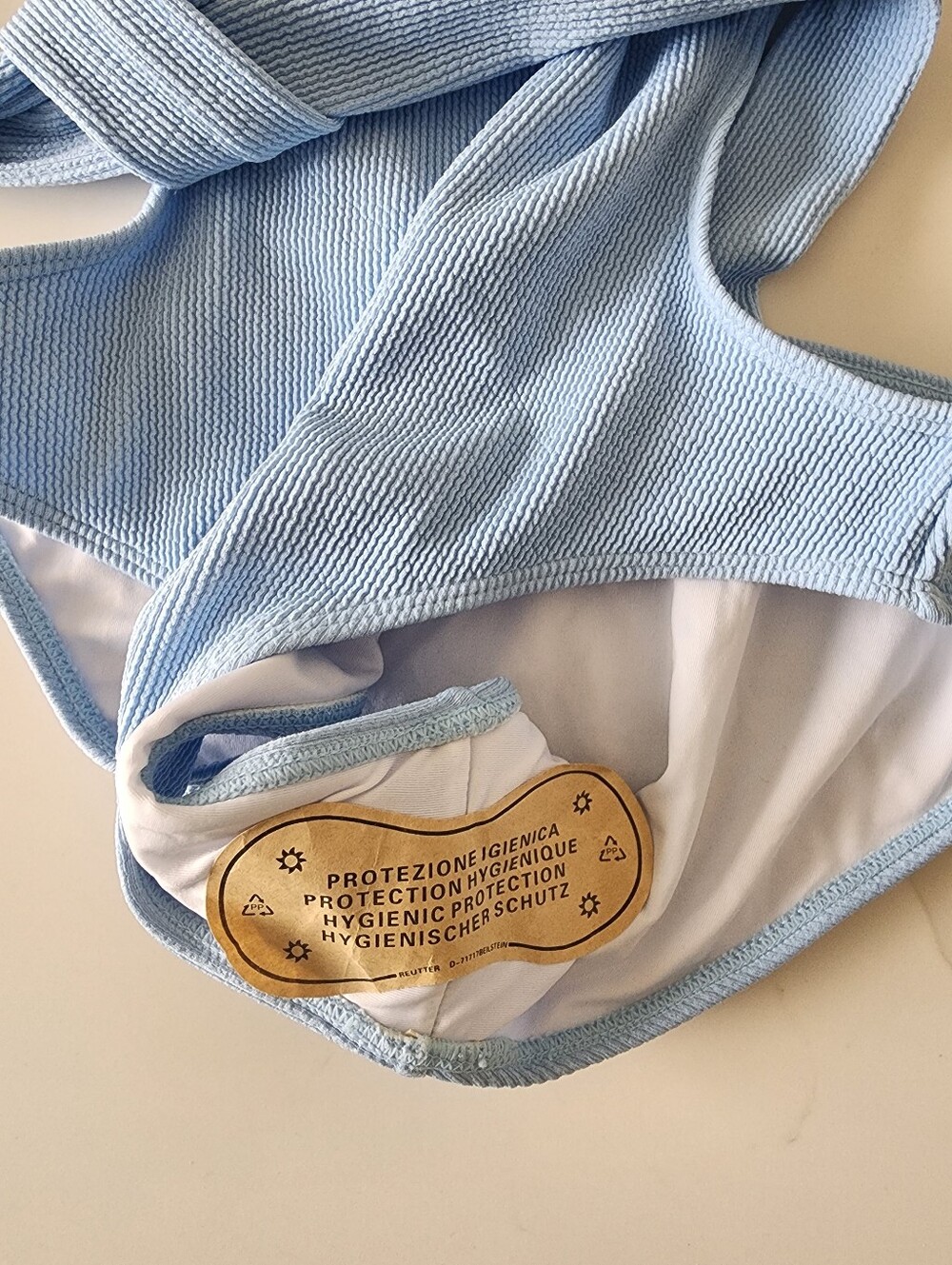 Commense Light Blue Ribbed Cutout One-Piece Swim Tortoise Shell Straps Size Med - Picture 4 of 12